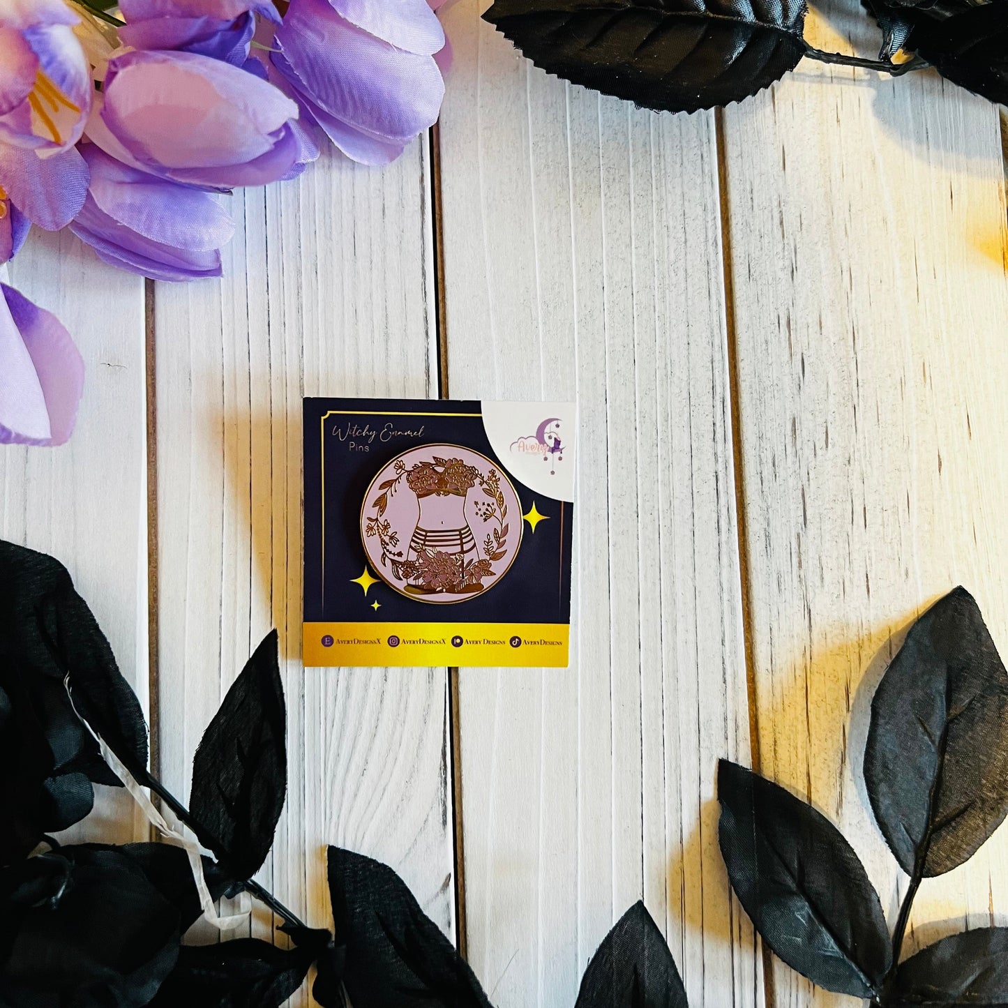 Flower babe Enamel pin | bondage , bdsm , pin , hard enamel , flower pin , Halloween pin , witch pin